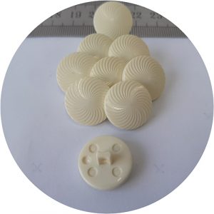Dress Button 18mm Ivory Swirl